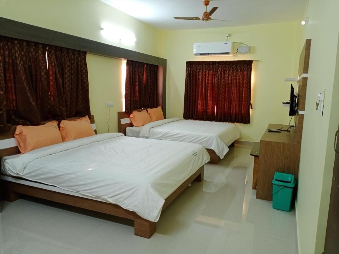 Giri Nandhana Residency Yelagiri Exteriör bild